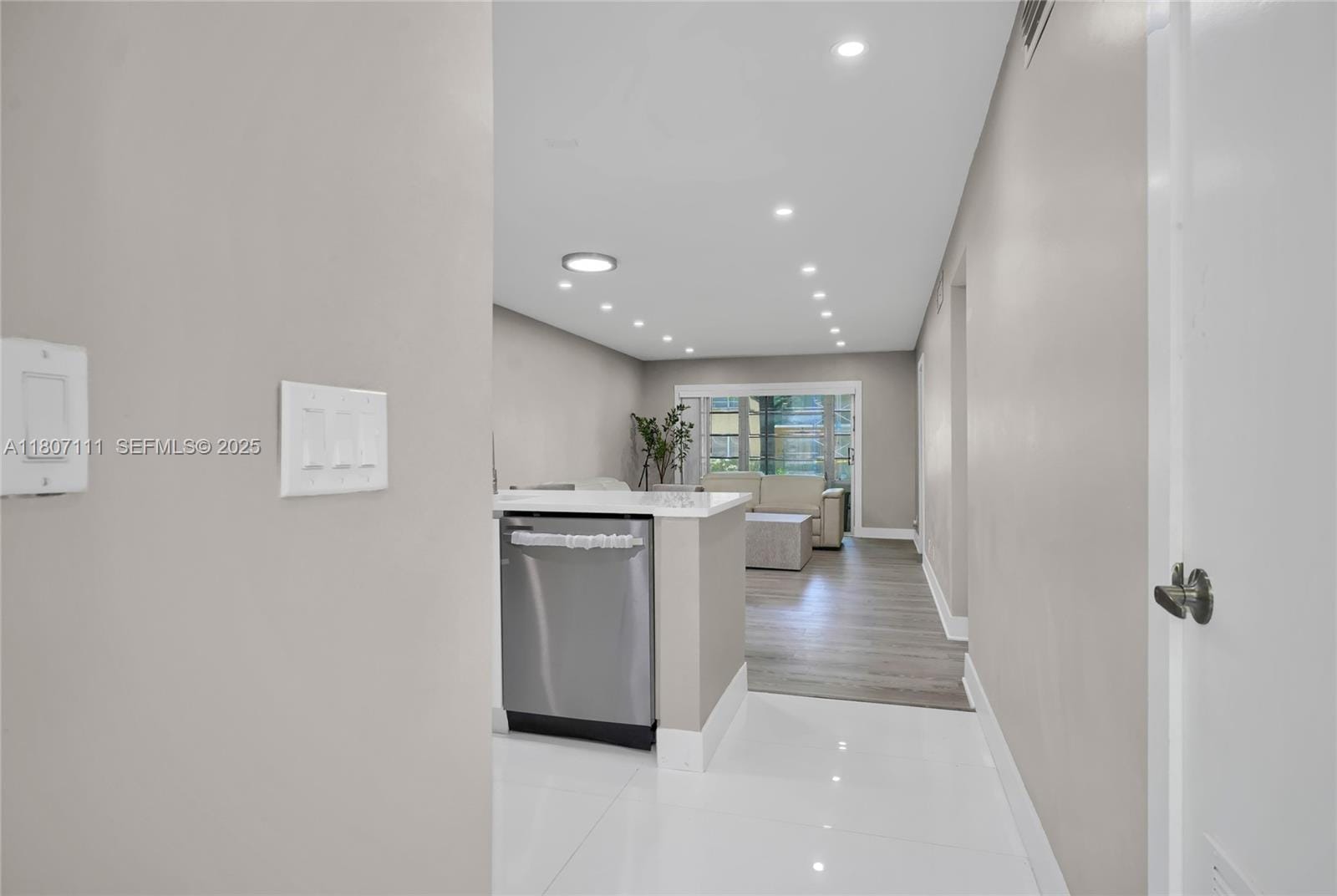 100 Ashbury Road 103, Hollywood, FL 33024