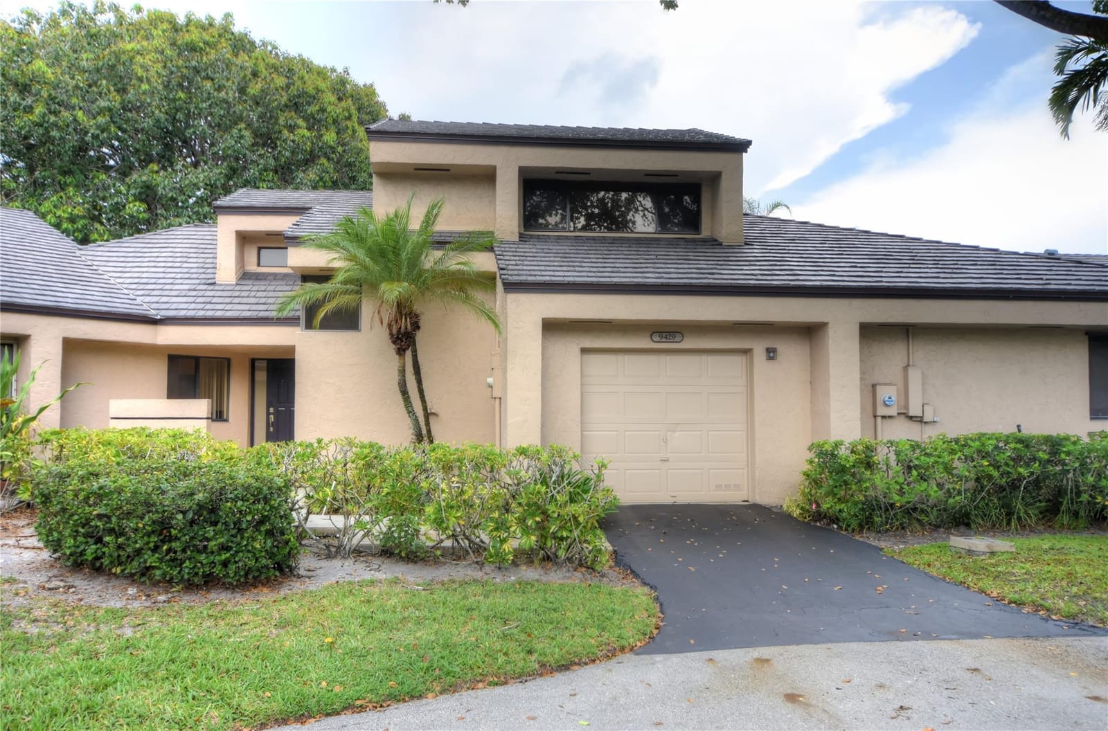 9429 Chelsea Drive, Plantation, FL 33324