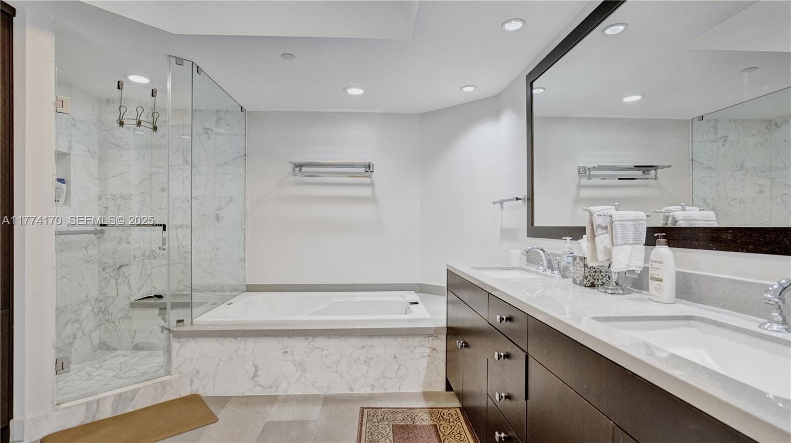 21150 Point Place 1702, Aventura, FL 33180 photo 17