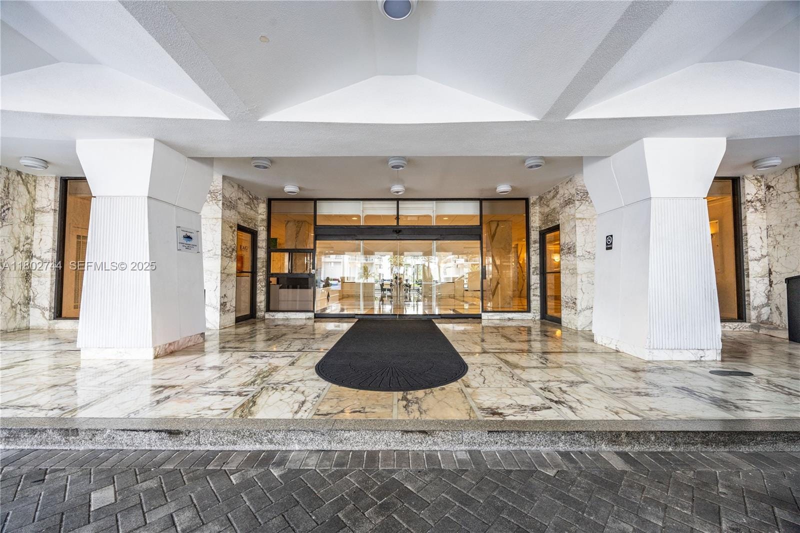 5700 Collins Avenue 7G, Miami Beach, FL 33140 photo 2