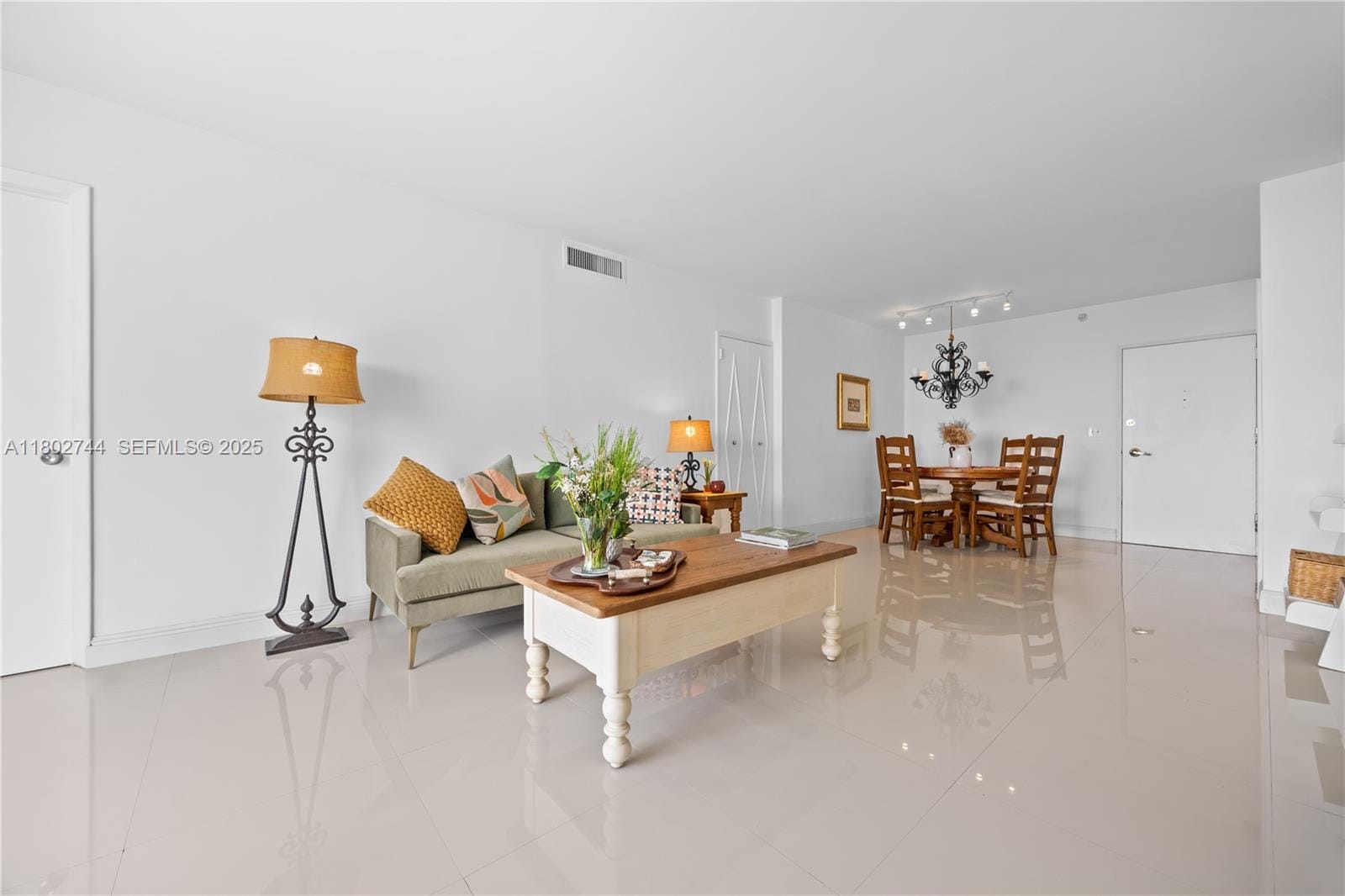 5700 Collins Avenue 7G, Miami Beach, FL 33140 photo 11