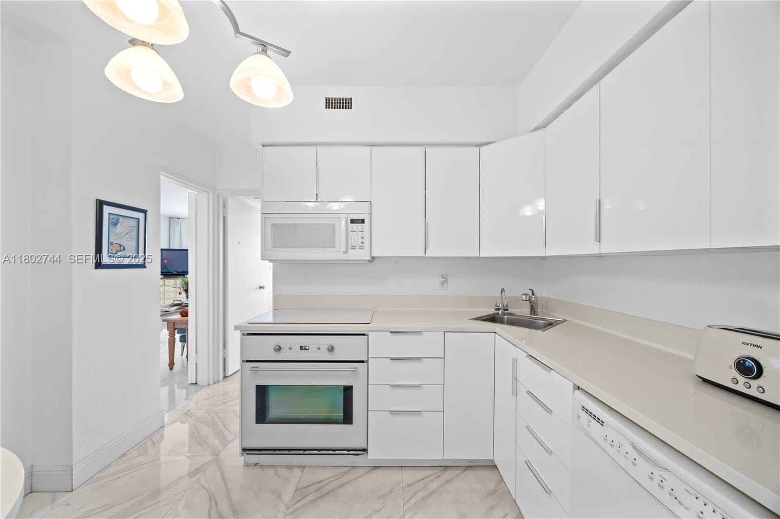 5700 Collins Avenue 7G, Miami Beach, FL 33140 photo 18