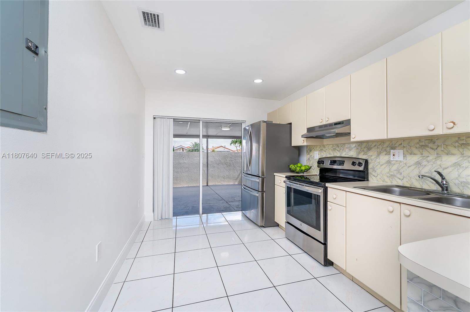 9021 NW 121st Terrace 85, Hialeah Gardens, FL 33018 photo 22