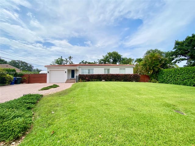 6625 SW 61st Street, sold in Nuevo Mundo, South Miami, FL