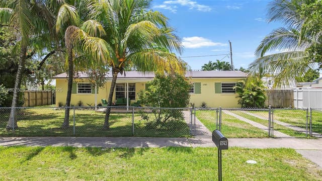 11742 SW 187th Terrace, Miami, FL 33177