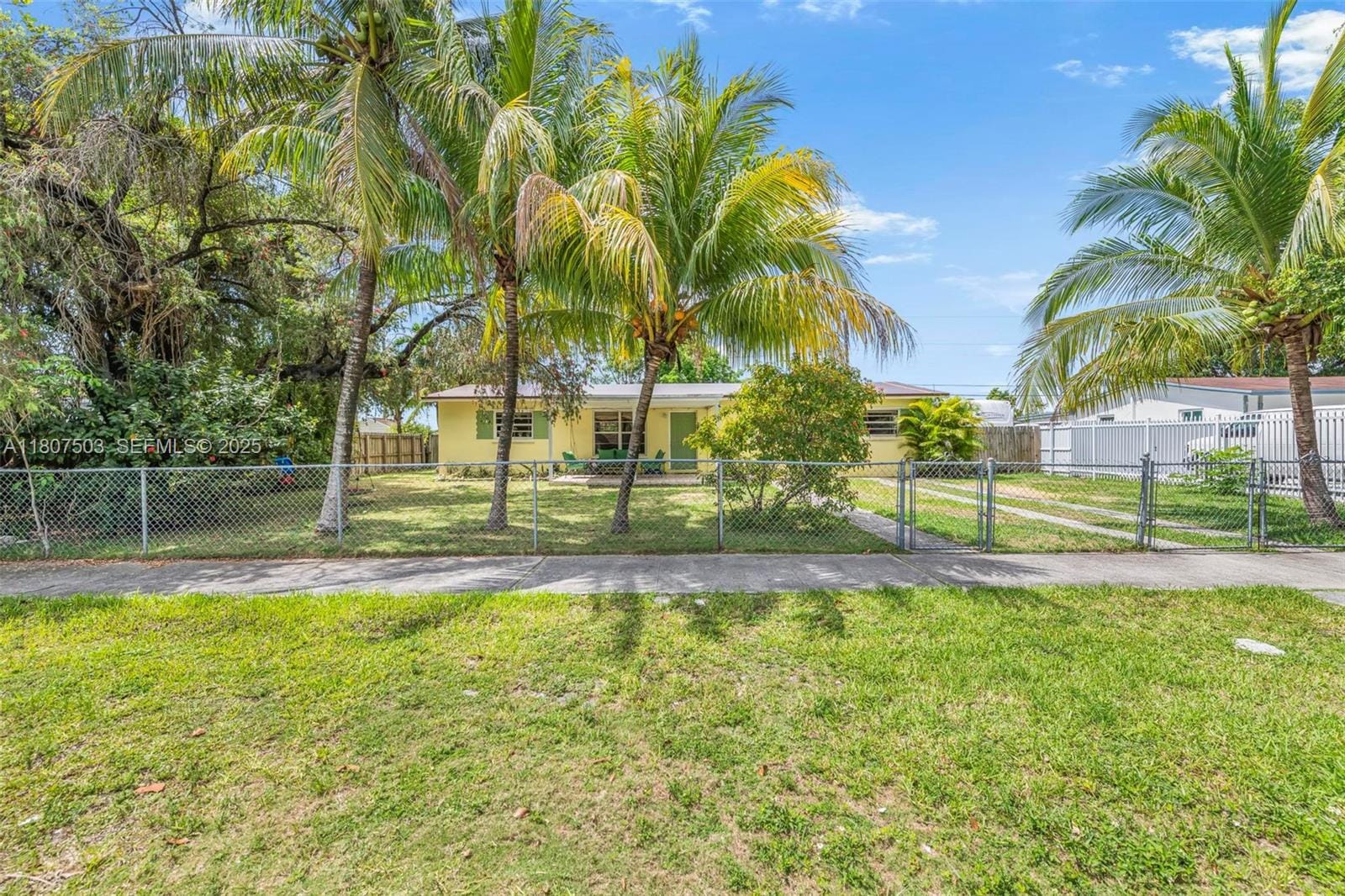 11742 SW 187th Terrace, Miami, FL 33177 photo 2