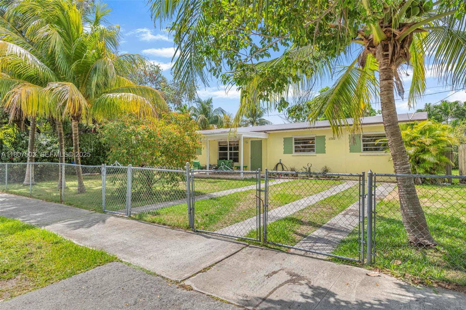 11742 SW 187th Terrace, Miami, FL 33177 photo 4