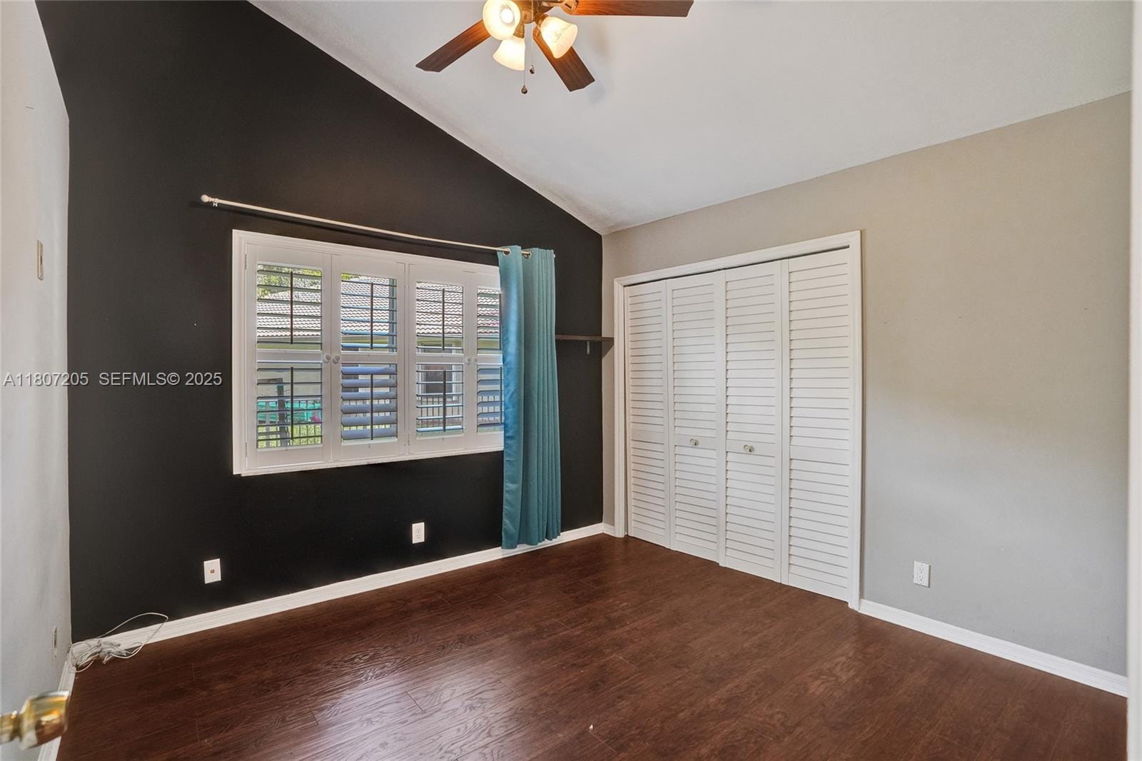 1589 Eastlake Way — photo 11