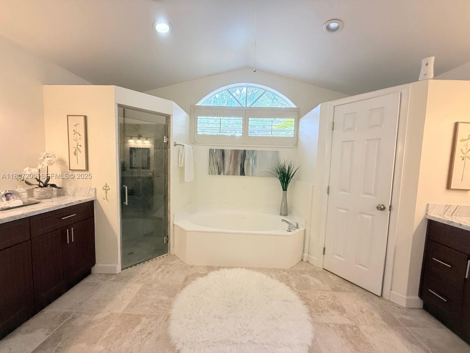 1589 Eastlake Way — photo 10