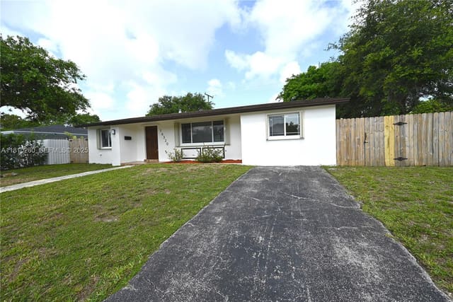 16320 SW 100th Court, Miami, FL 33157