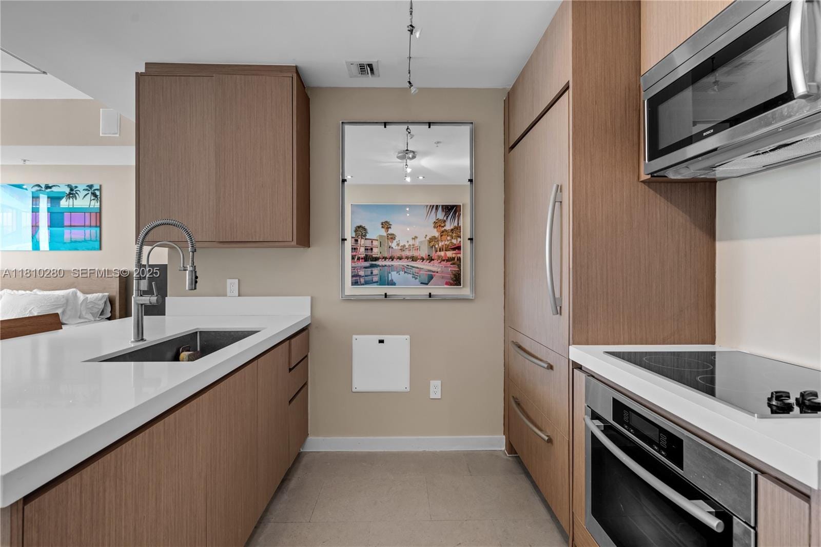 50 S Pointe Drive 606, Miami Beach, FL 33139 photo 12