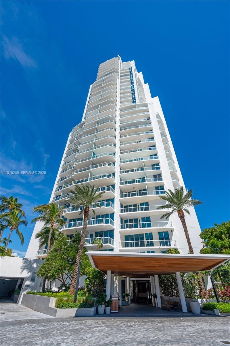 home for sale at 50 Pointe, Miami Beach, FL 33139 — $1,735,000