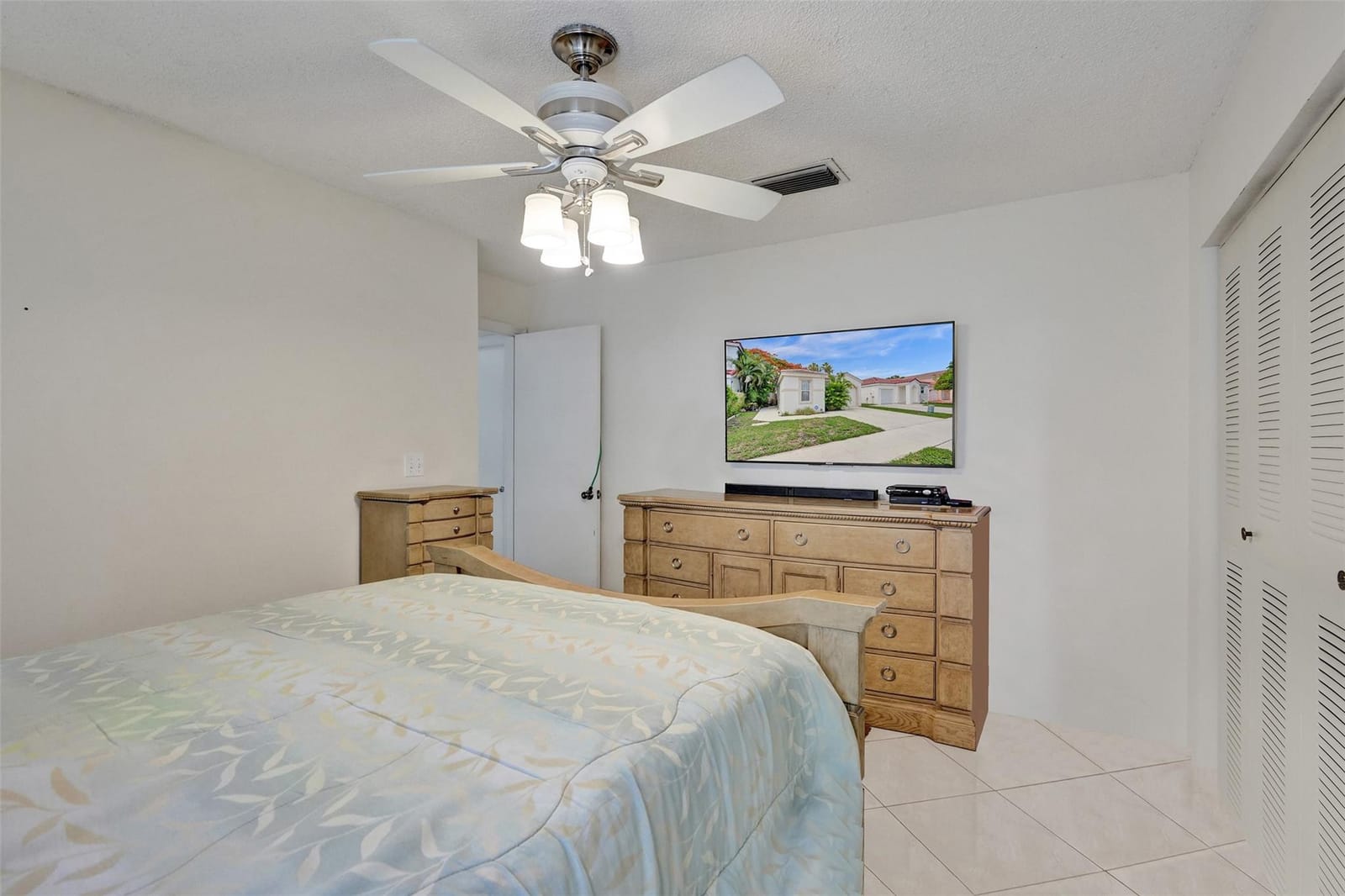 6357 Seminole Terrace — photo 8