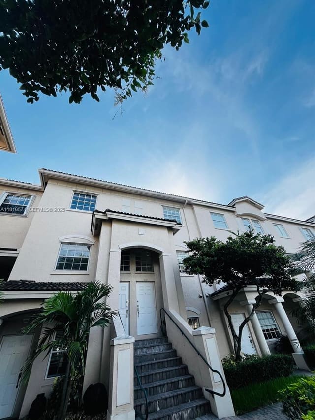 5670 NW 116th Avenue 212, Doral, FL 33178