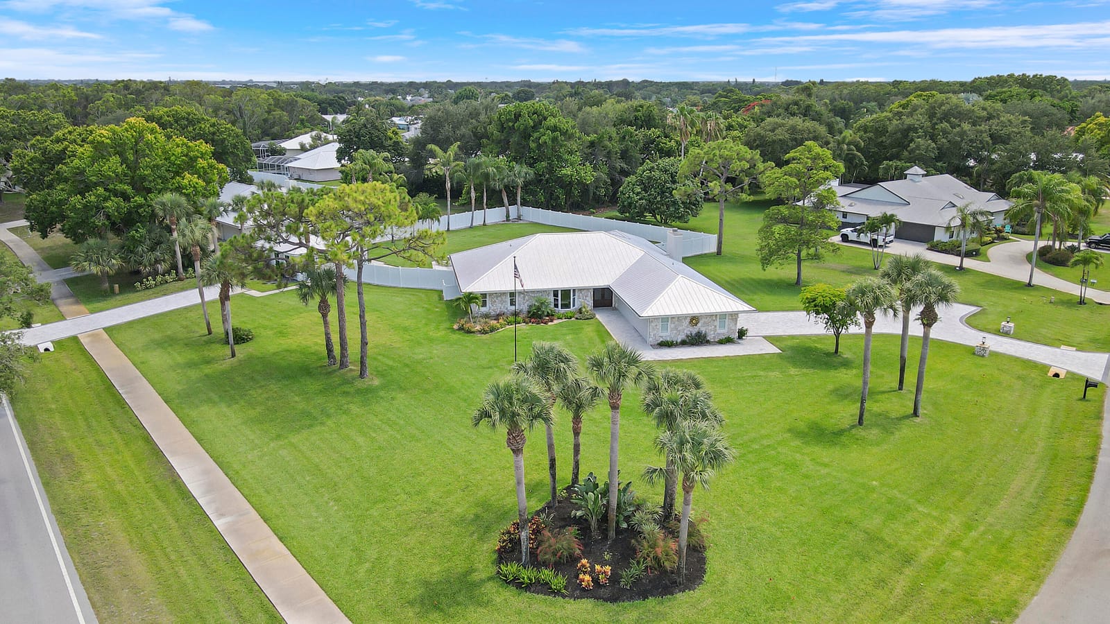 386 NE Ficus Terrace, Jensen Beach, FL 34957