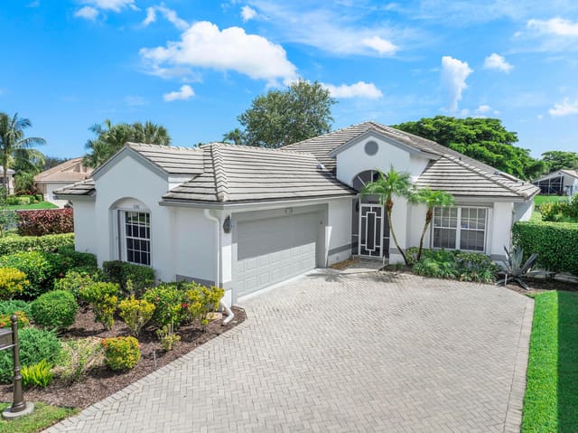6388 Three Lakes Lane, Boynton Beach, FL 33437
