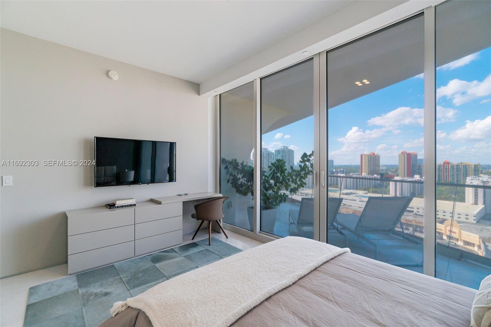 16901 Collins Avenue 1503, Sunny Isles Beach, FL 33160 photo 26