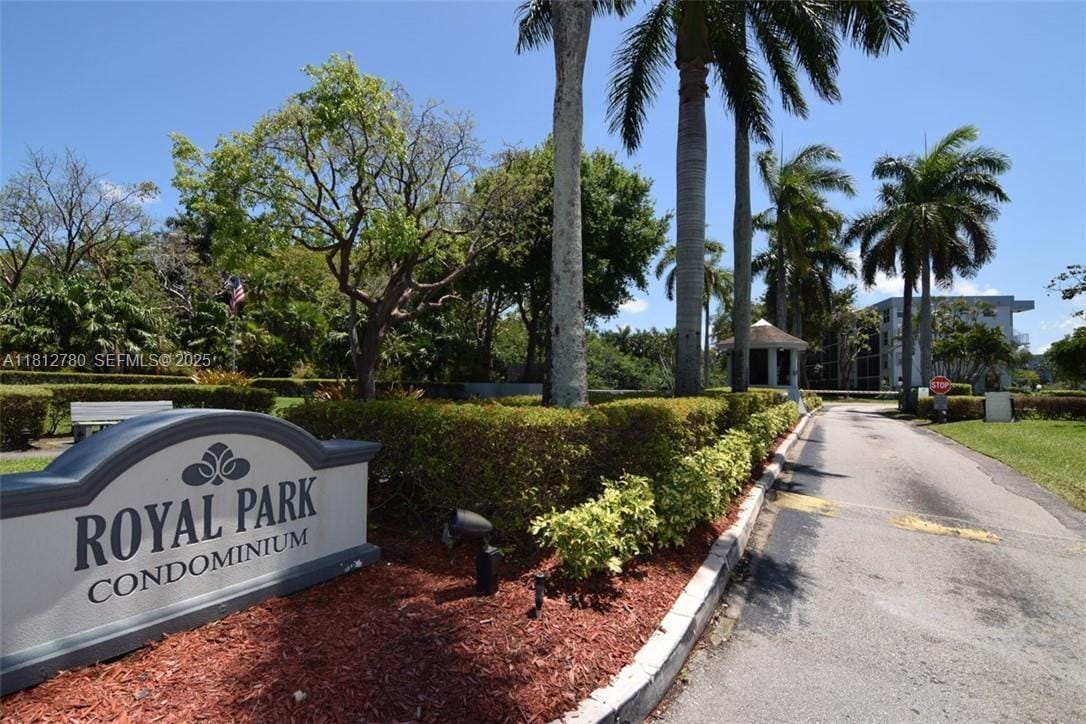 103 Royal Park Drive 3D, Oakland Park, FL 33309 photo 2