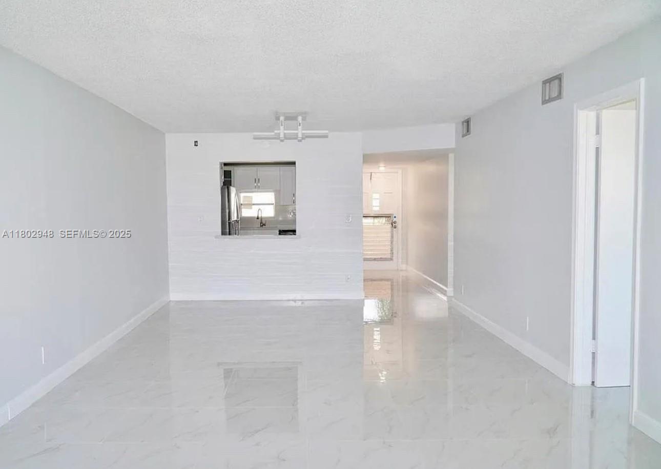 691 S Hollybrook Drive 208, Pembroke Pines, FL 33025, Pembroke Pines
