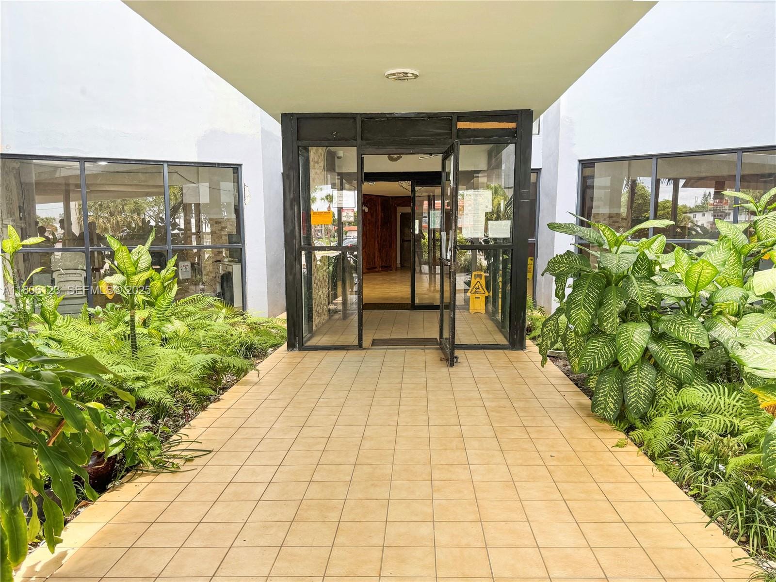 2025 NE 164th Street 301, North Miami Beach, FL 33162 photo 4
