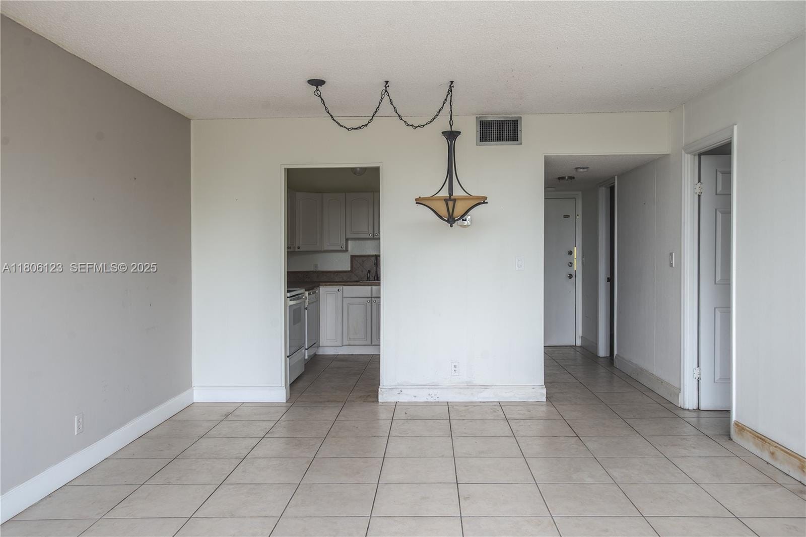 2025 NE 164th Street 301, North Miami Beach, FL 33162 photo 8