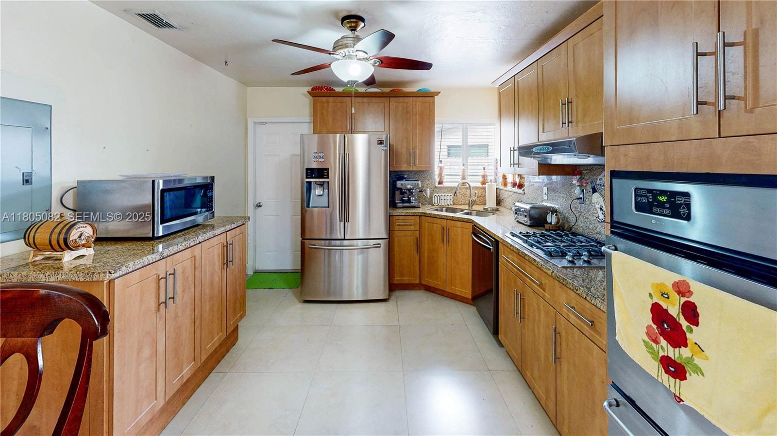 9251 Ocean Curve Drive, Cutler Bay, FL 33189 photo 10