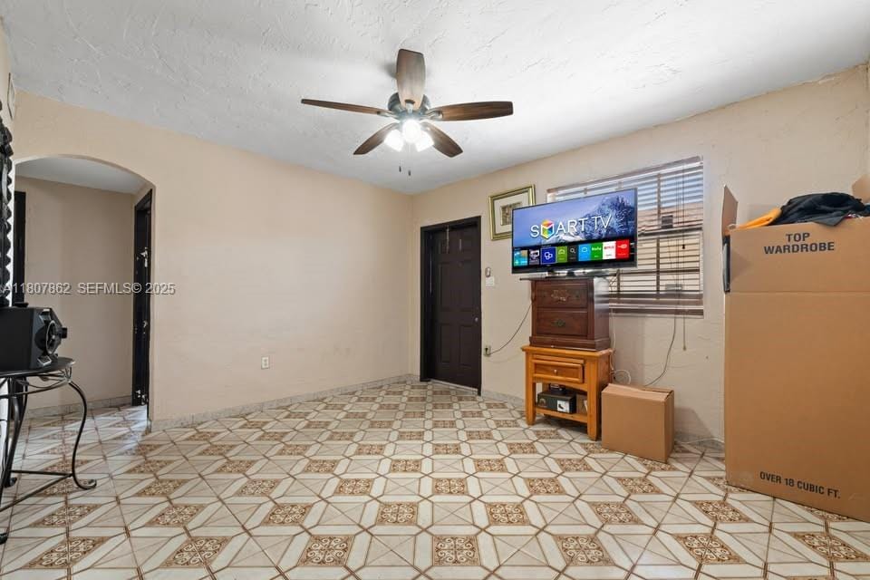 2655 NW 14th Avenue, Miami, FL 33142 photo 2