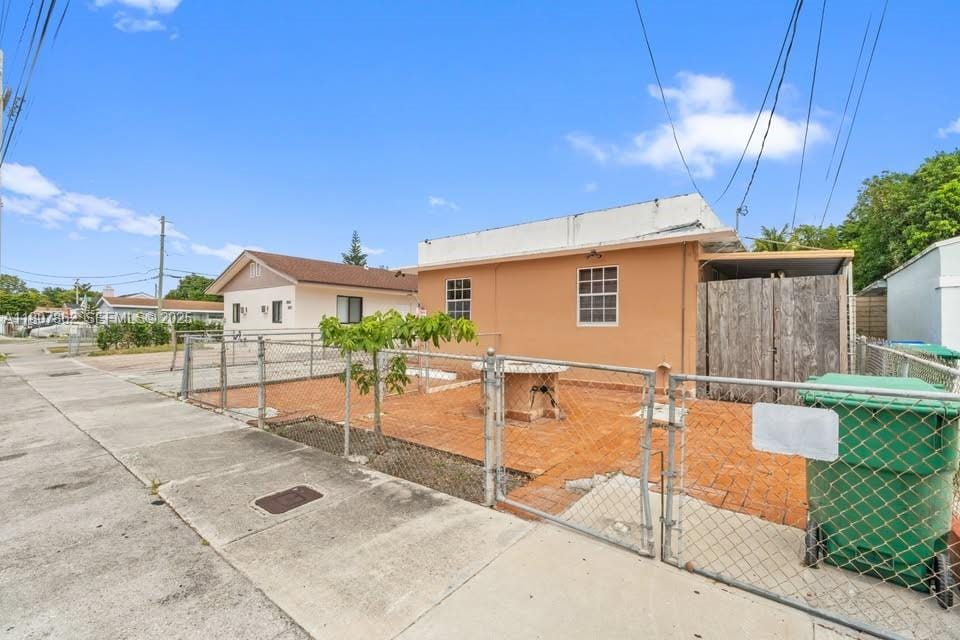 2655 NW 14th Avenue, Miami, FL 33142 photo 7
