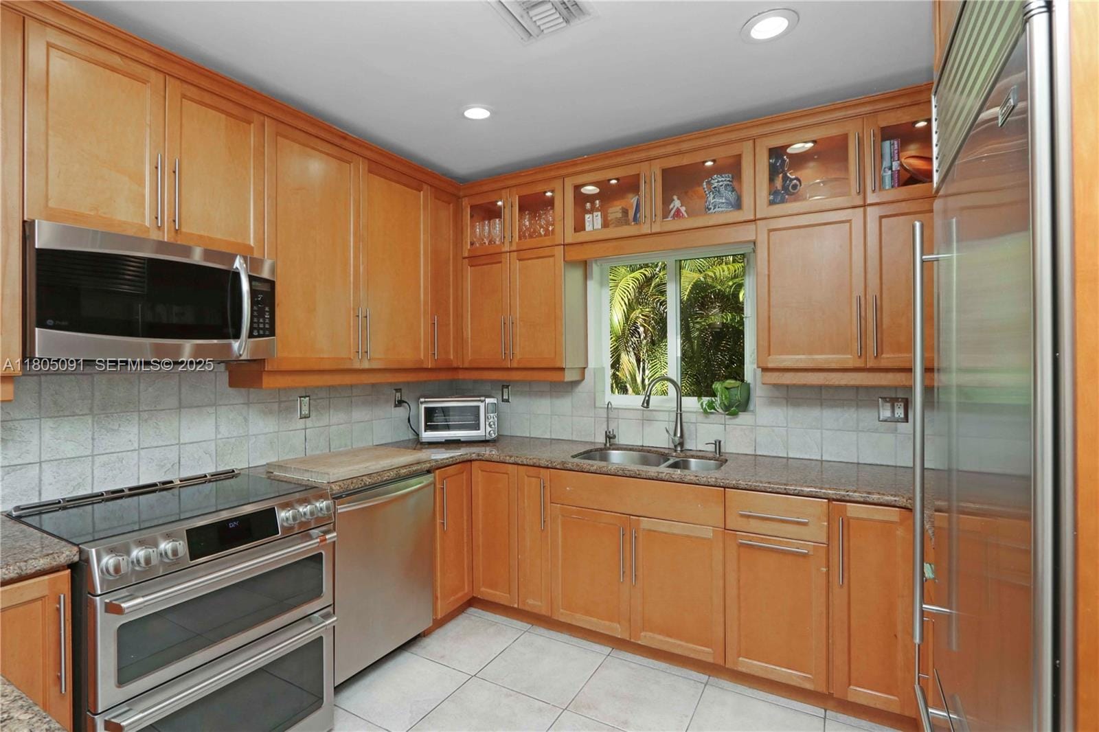1526 Dorado Avenue, Coral Gables, FL 33146 photo 24