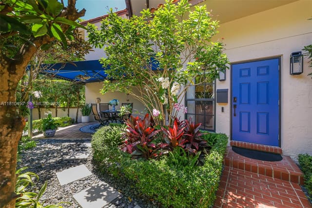 725 Biltmore Court, Coral Gables, FL 33134
