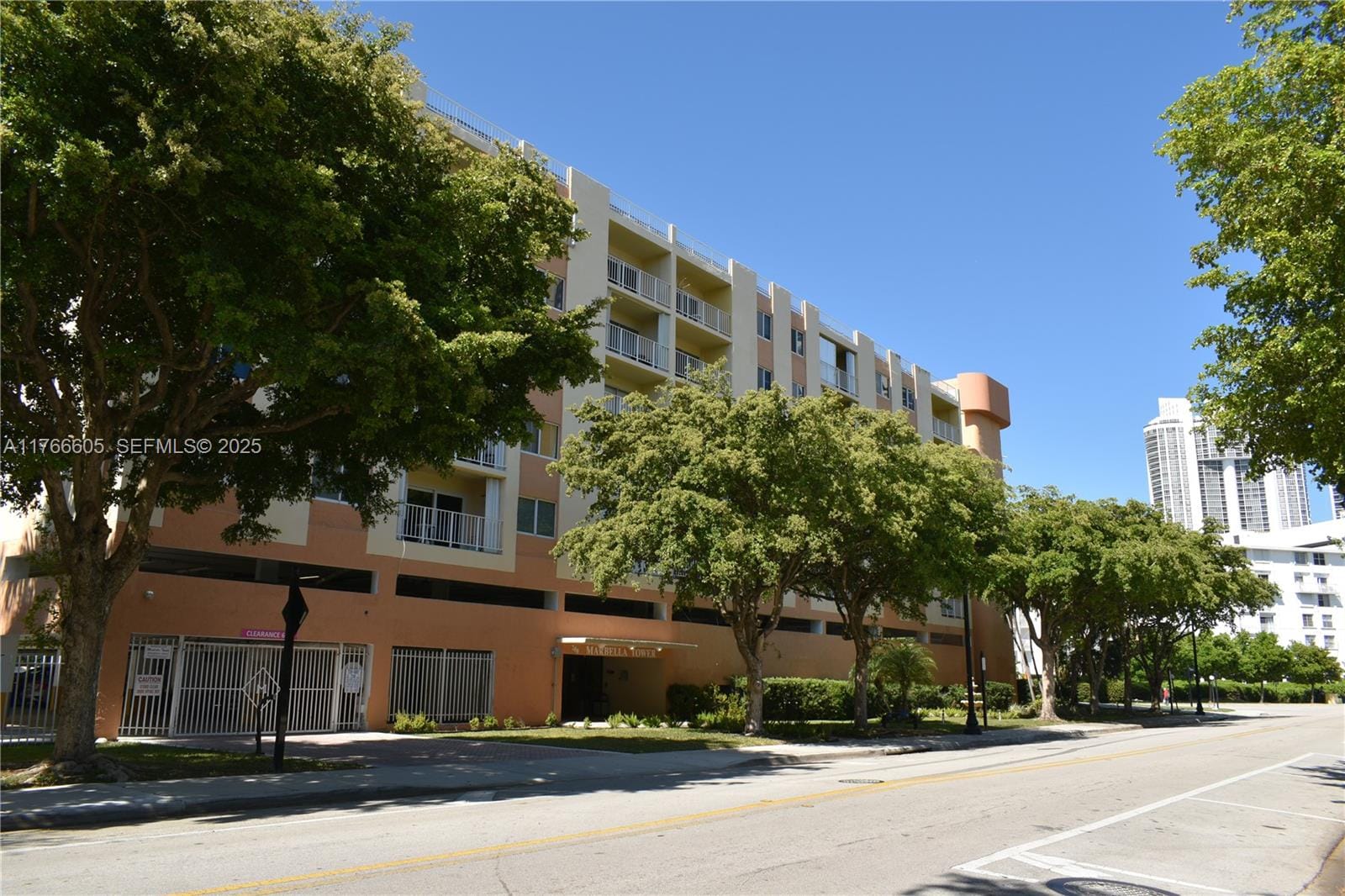 200 178th Drive 704, Sunny Isles Beach, FL 33160 photo 3
