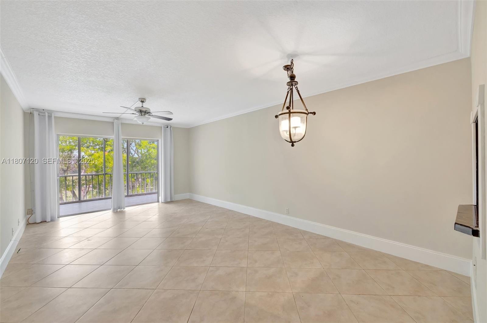 1055 Country Club Drive 406, Margate, FL 33063