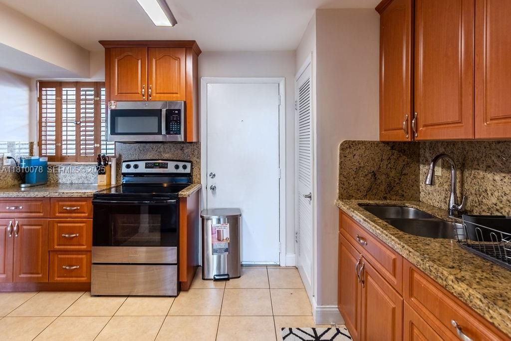 9110 Fontainebleau Boulevard 502, Miami, FL 33172 photo 13