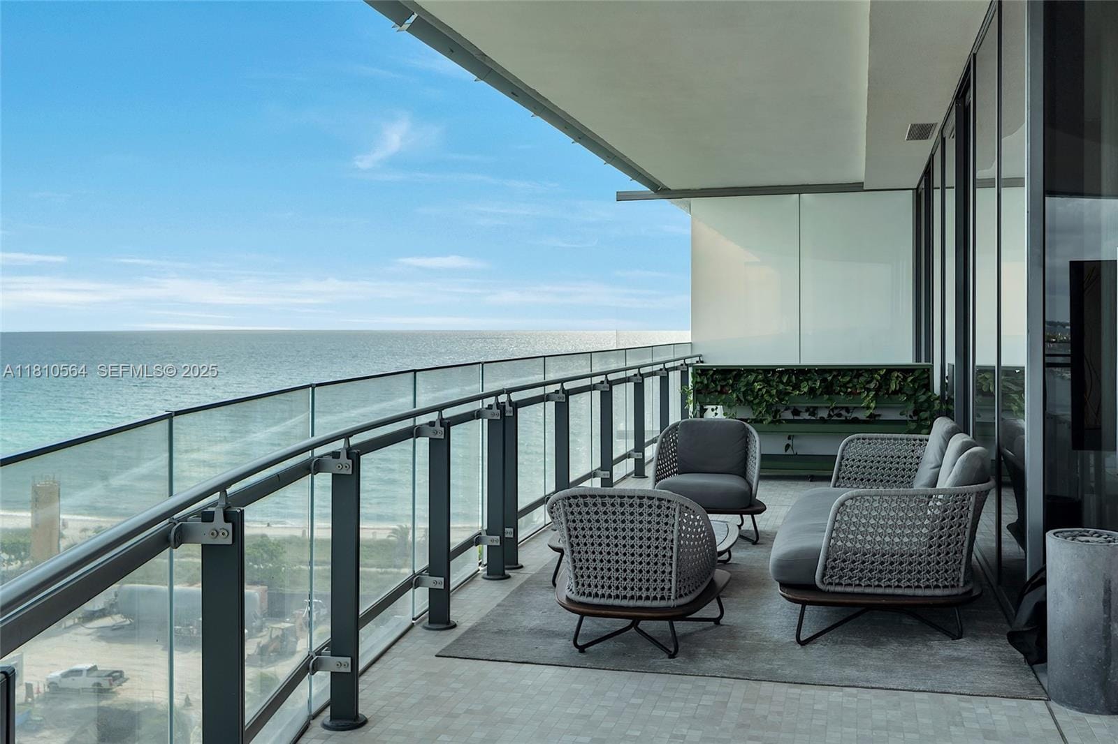 8701 Collins Avenue 905, Miami Beach, FL 33154 photo 1