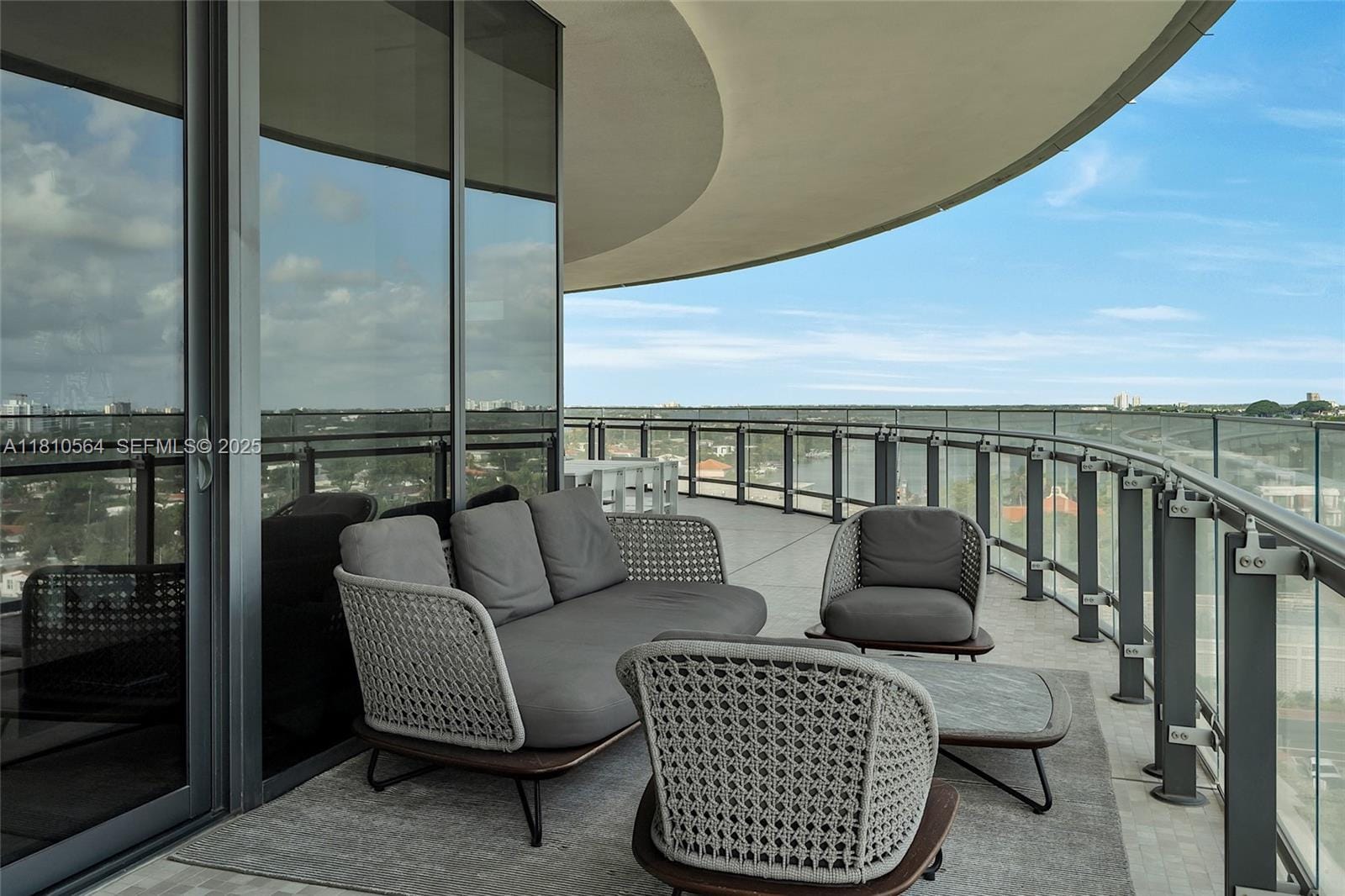 8701 Collins Avenue 905, Miami Beach, FL 33154 photo 23