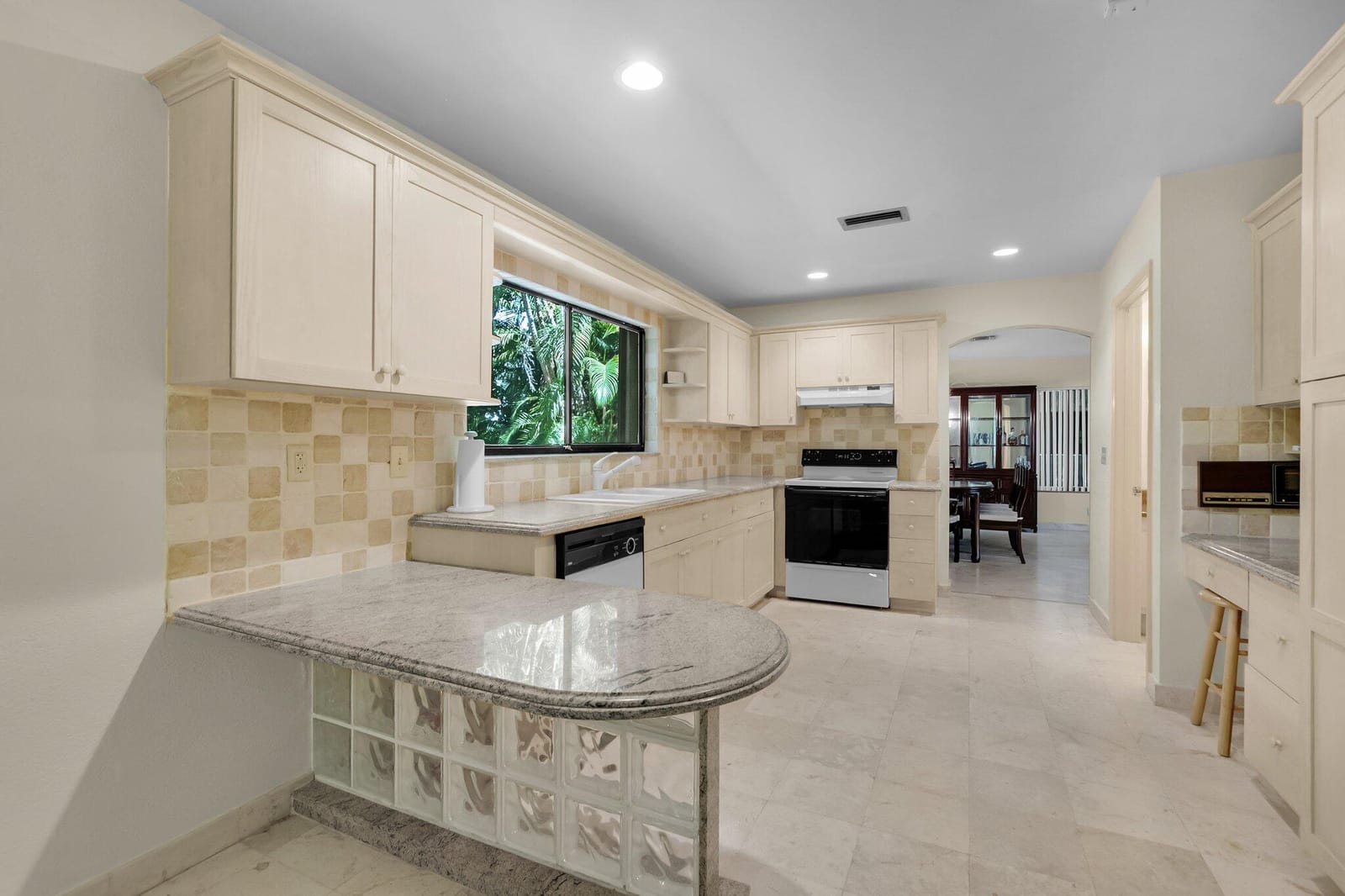 753 Saint Albans Drive, Boca Raton, FL 33486 photo 13