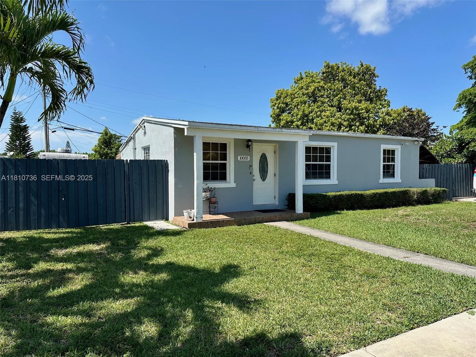 10035 SW 55th Street, Miami, FL 33165