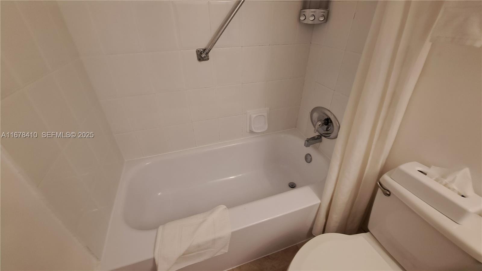 19201 Collins Avenue 747, Sunny Isles Beach, FL 33160 photo 22