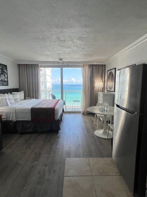 19201 Collins Avenue 747 — photo 9