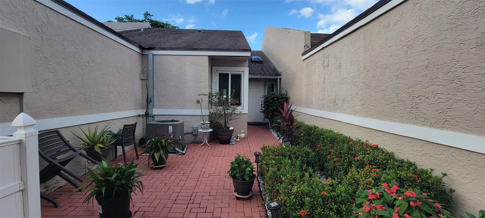 1065 NW 50th Drive 1065, Deerfield Beach, FL 33064 photo 2