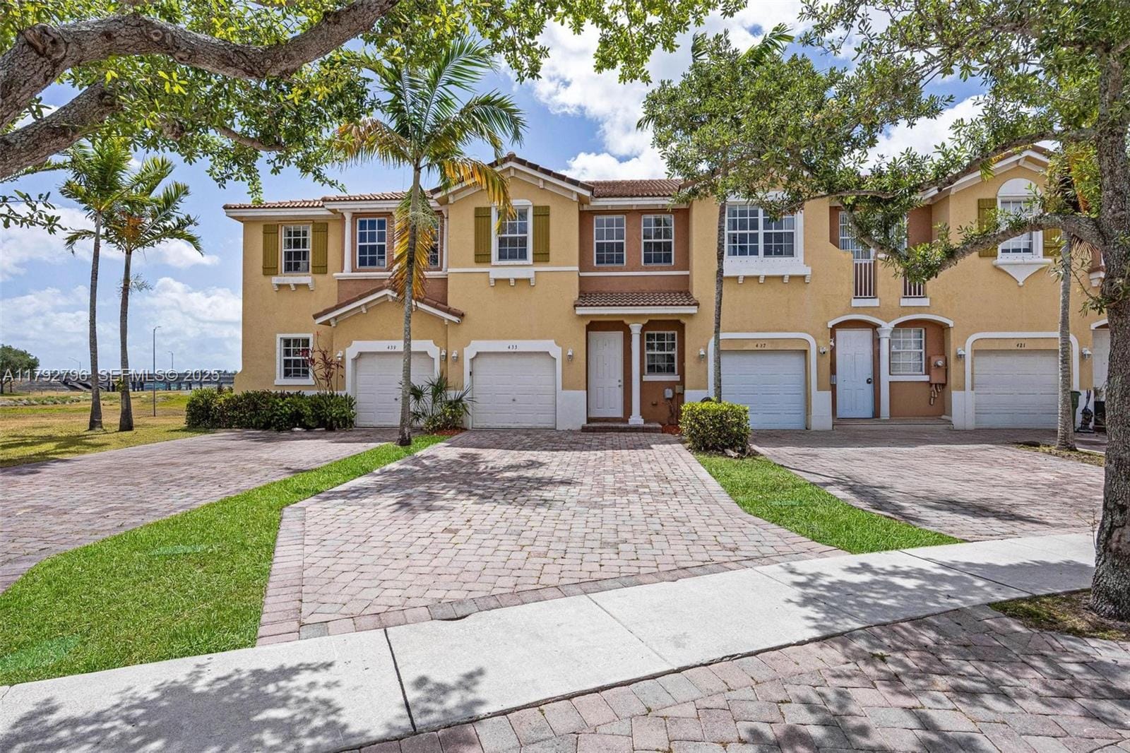 433 NE 21st Terrace, Homestead, FL 33033 - photo 1 of 30