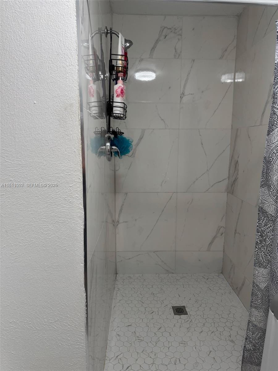 5010 NW 190th Street — photo 8