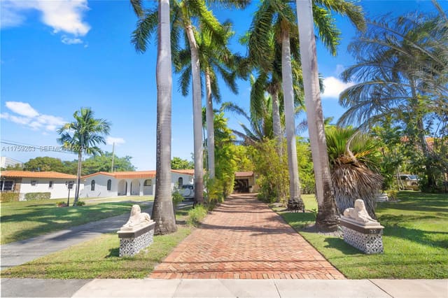 33 S Royal Poinciana Boulevard, Miami Springs, FL 33166