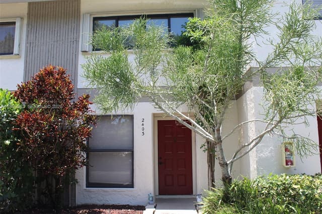 3044 S Oakland Forest Drive 2403, sold in Pines Of Oakland, Oakland Park, FL