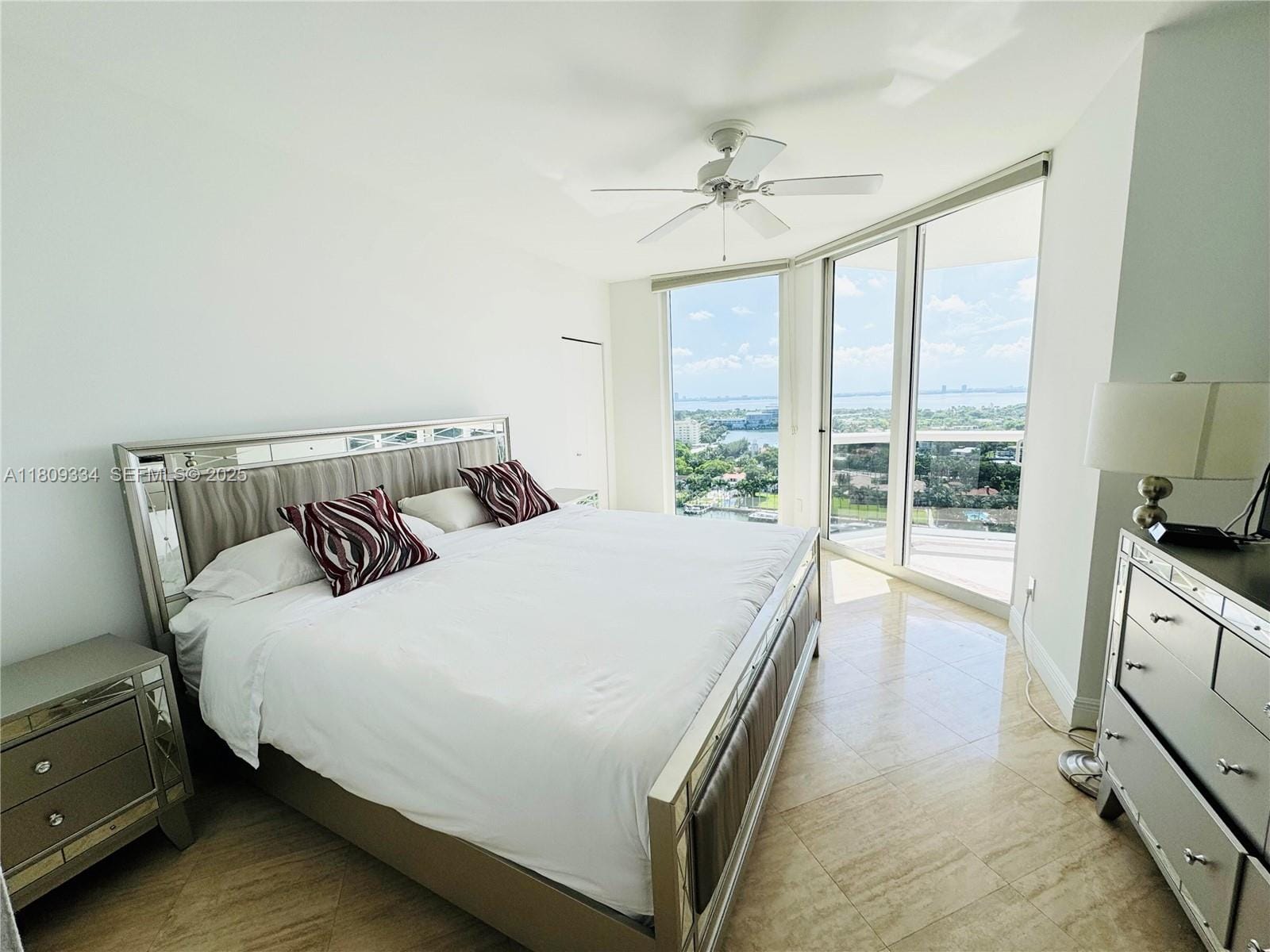 4779 Collins Avenue 2106, Miami Beach, FL 33140 photo 4