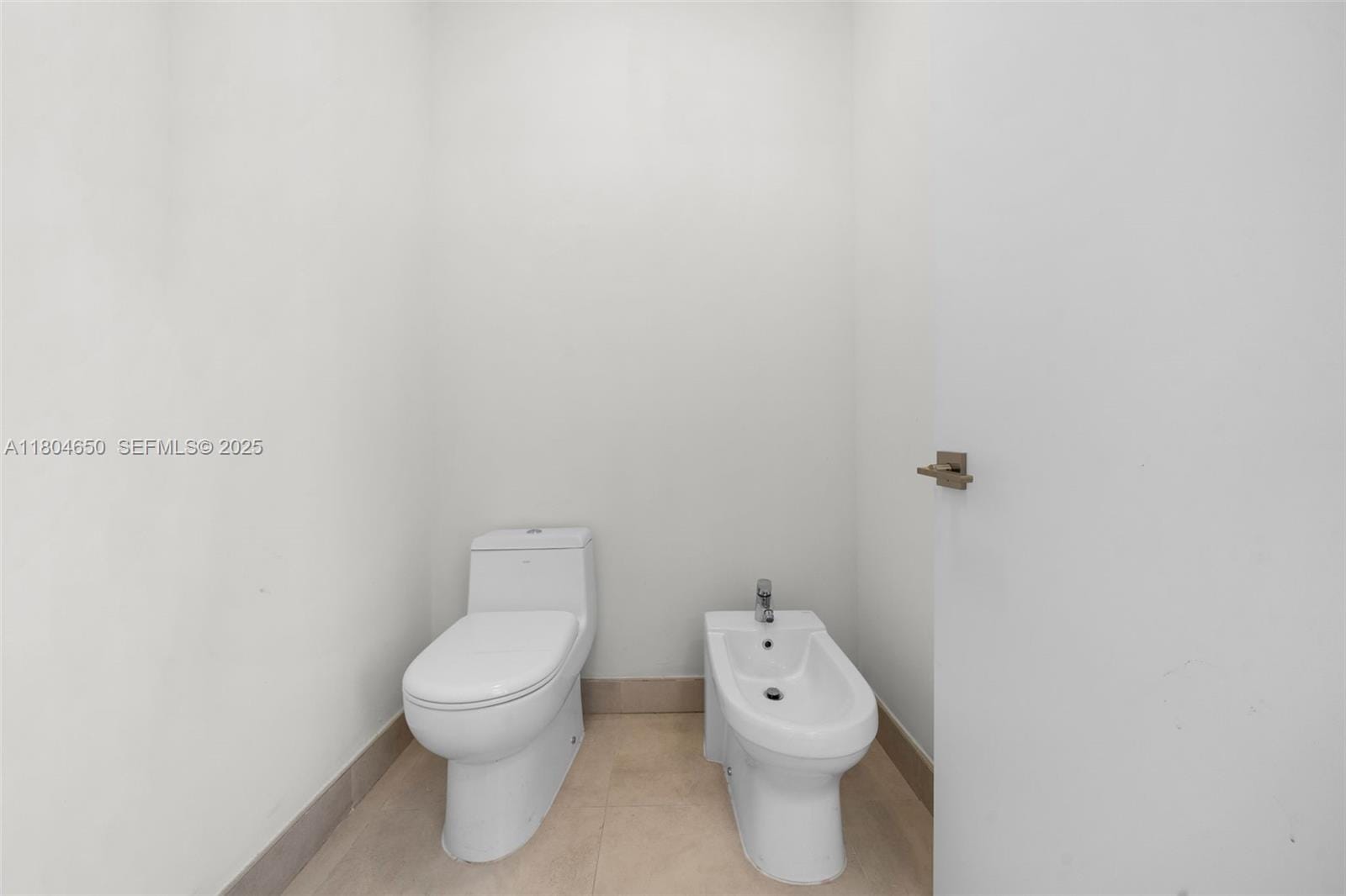 6746 NW 103rd Avenue, Doral, FL 33178 photo 11
