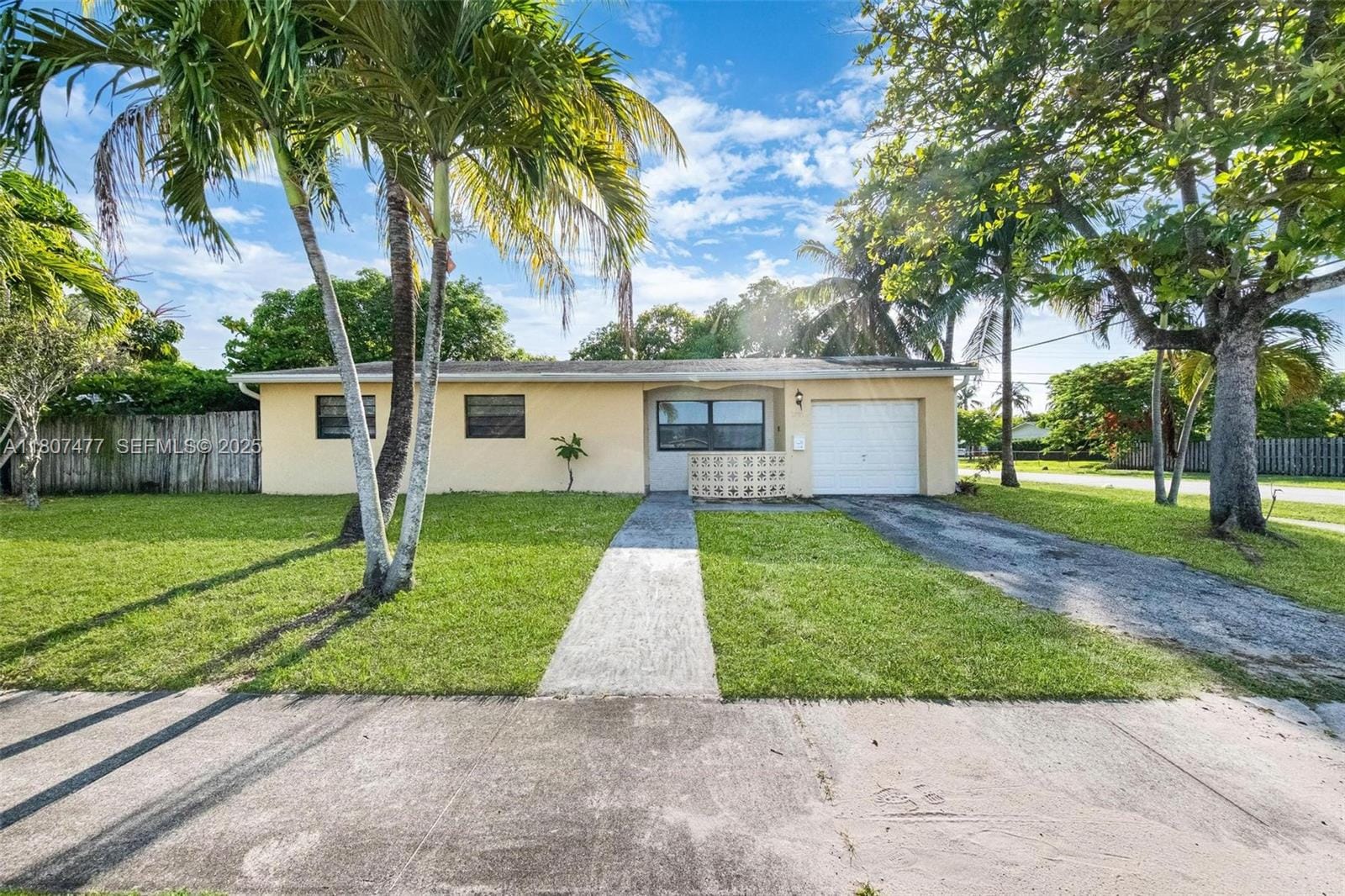 2391 NW 63rd Terrace, Sunrise, FL 33313