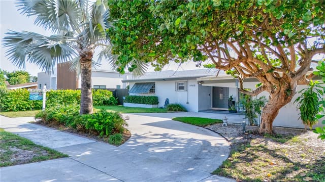 19510 NE 19th Avenue, sold in Greyknoll Estates, Miami, FL