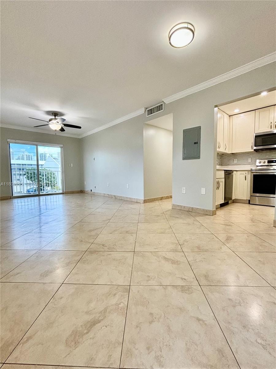 3536 NE 168th Street 201, North Miami Beach, FL 33160 photo 1