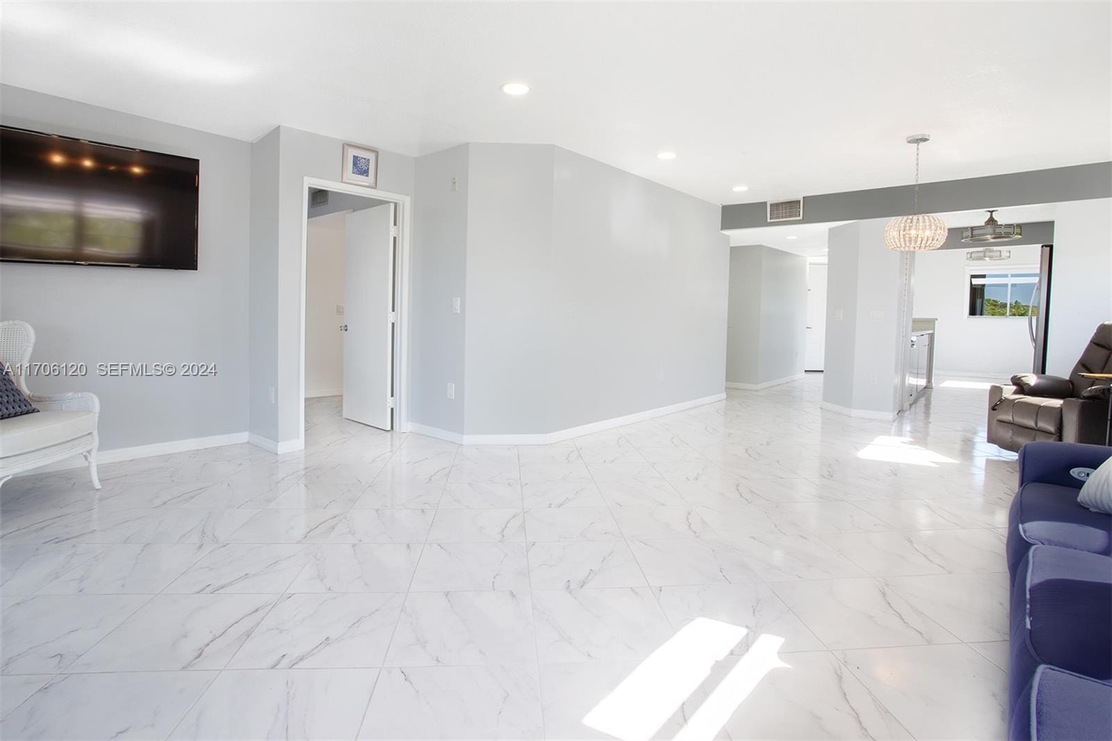 1400 SW 131st Way 401Q, Pembroke Pines, FL 33027 photo 4